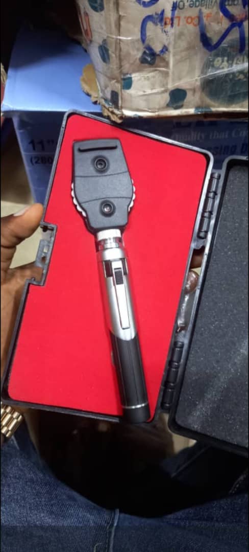 Non-rechargeable Ophthalmoscope