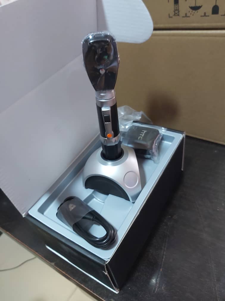 Rechargeable Ophthalmoscope
